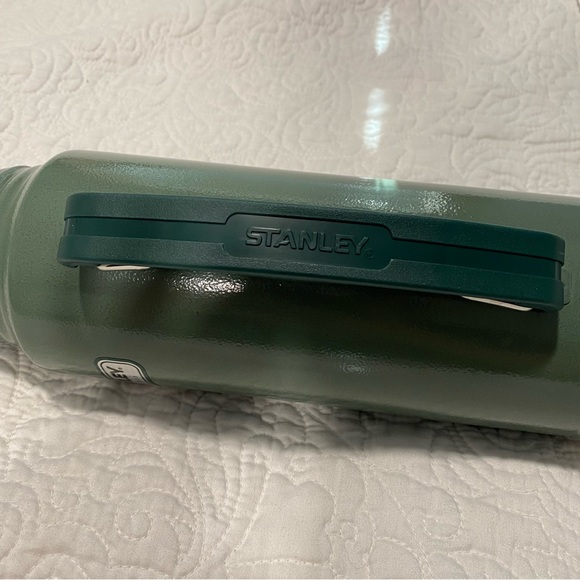 Stanley Vacuum Thermos - Picture 8 of 9